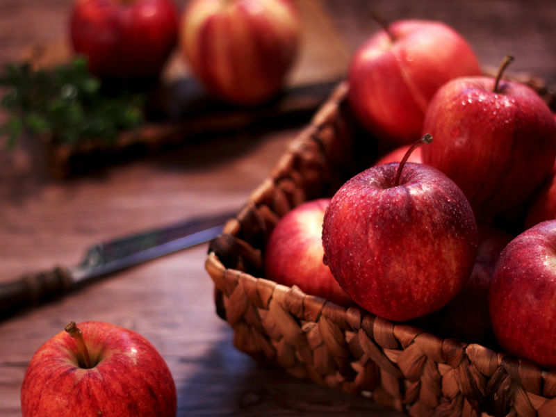 فوائد التفاح الاحمر قبل النوم .. وكيف يمكن تناول التفاح الاحمر