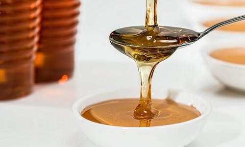 اضرار العسل .. الحالات التي ينصح بتجنب تناول العسل بها