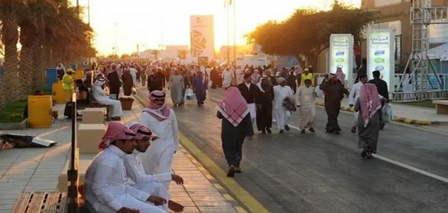 كم عدد الاجانب في السعودية 2020