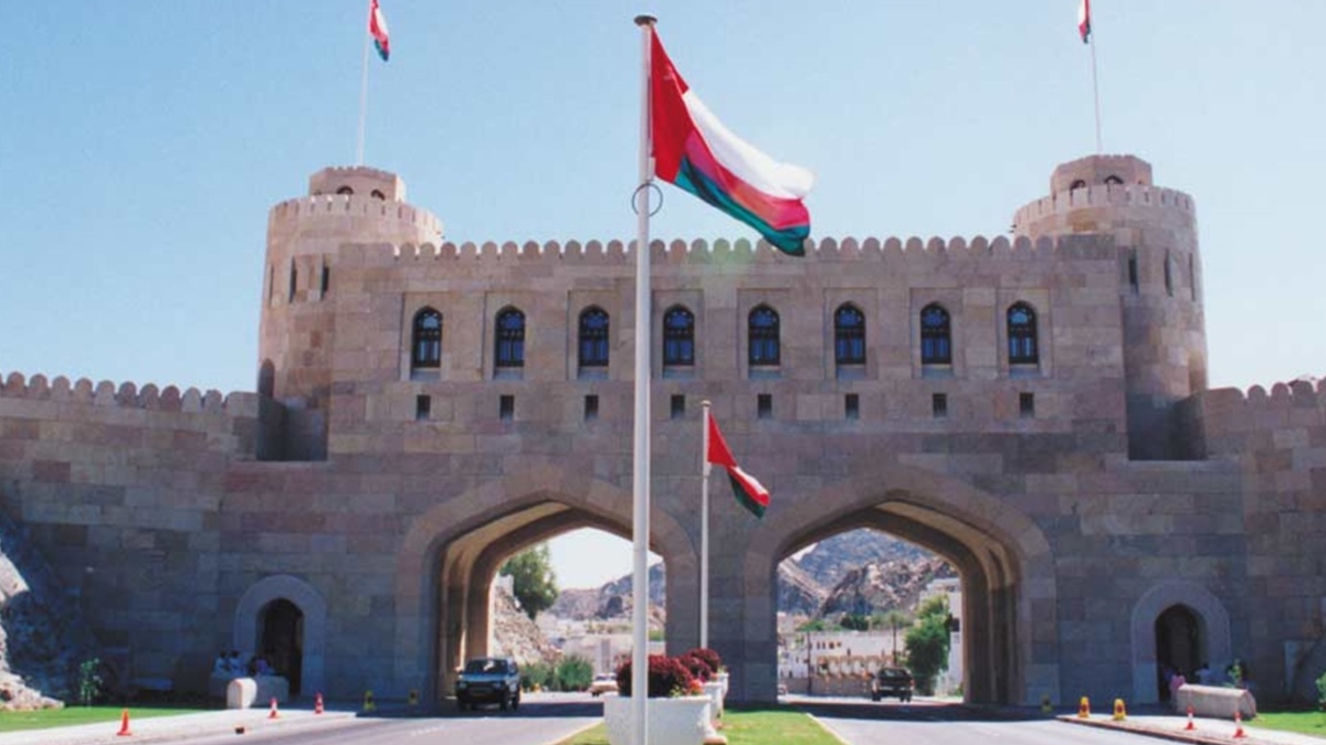كم عدد ولايات السلطنة عمان