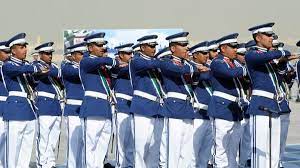 لبس كلية الملك فيصل الجوية