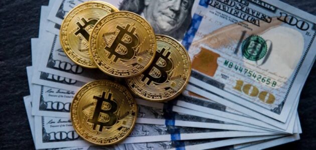 زخم البيتكوين يتصاعد: العوامل المؤسسية والفنية تدفع نحو أهداف قياسية